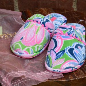 Lilly Pulitzer New Pink Velour Slippers 9/10